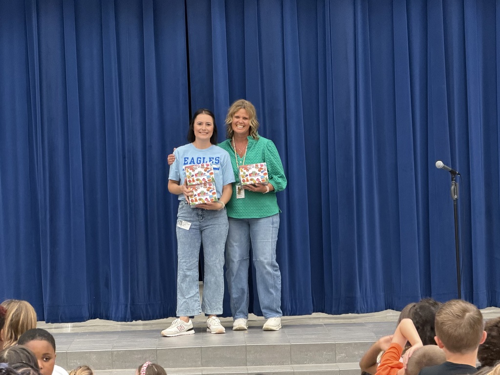 Teachers receiving grants from PTA.