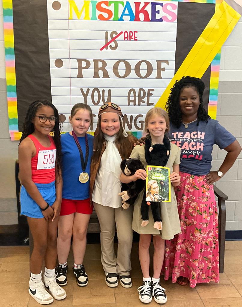 4th Graders dressing up and presenting for their Women's History Presentation.