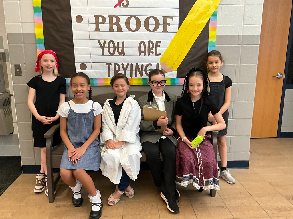 4th Graders dressing up and presenting for their Women's History Presentation.