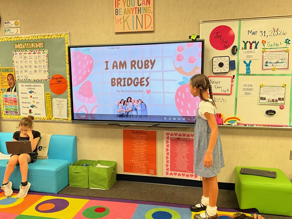 4th Graders dressing up and presenting for their Women's History Presentation.