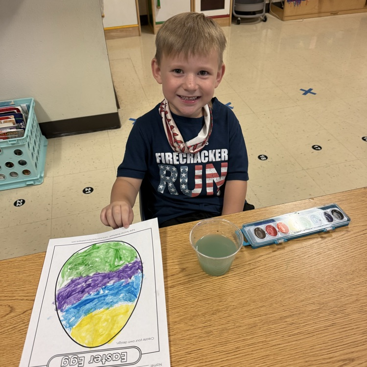 pre-k students dying eggs