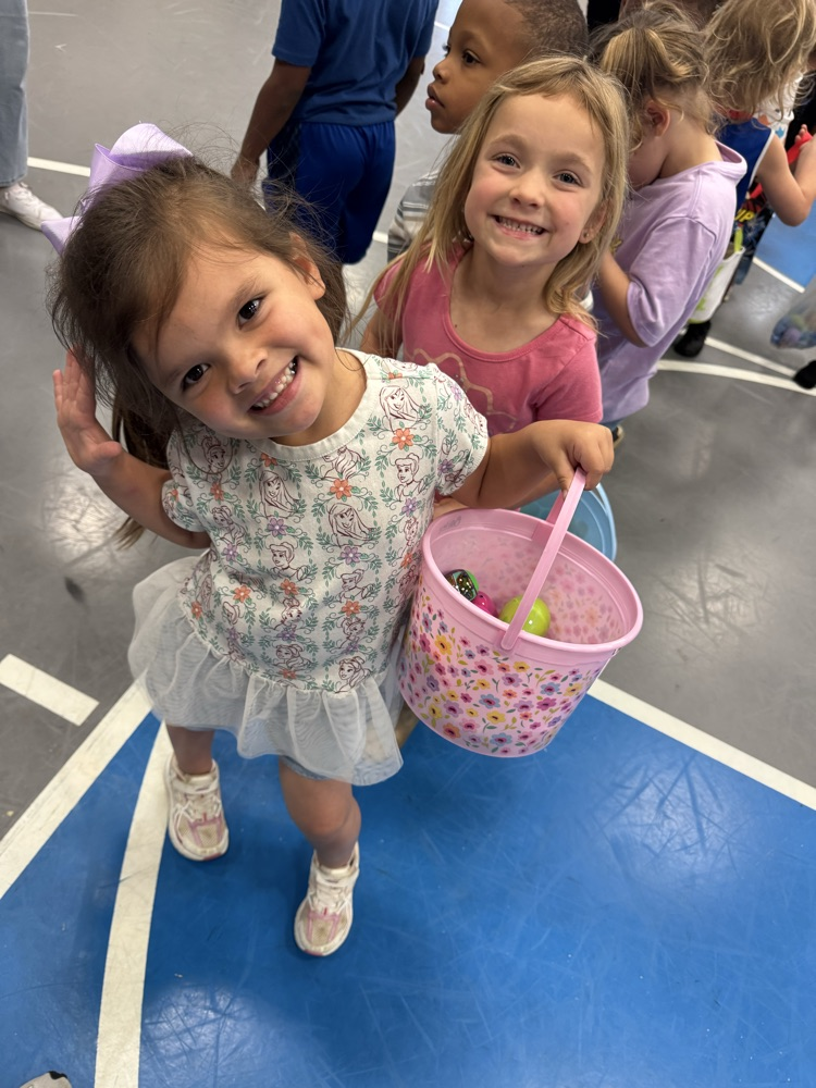 Tiny baskets, big smiles, and lots of egg-citement! 🐣🥚 Our PreK friends had the sweetest time hunting for eggs and making spring memories together. 💛🌷 #PreKEggHunt #LittleLearnersBigFun