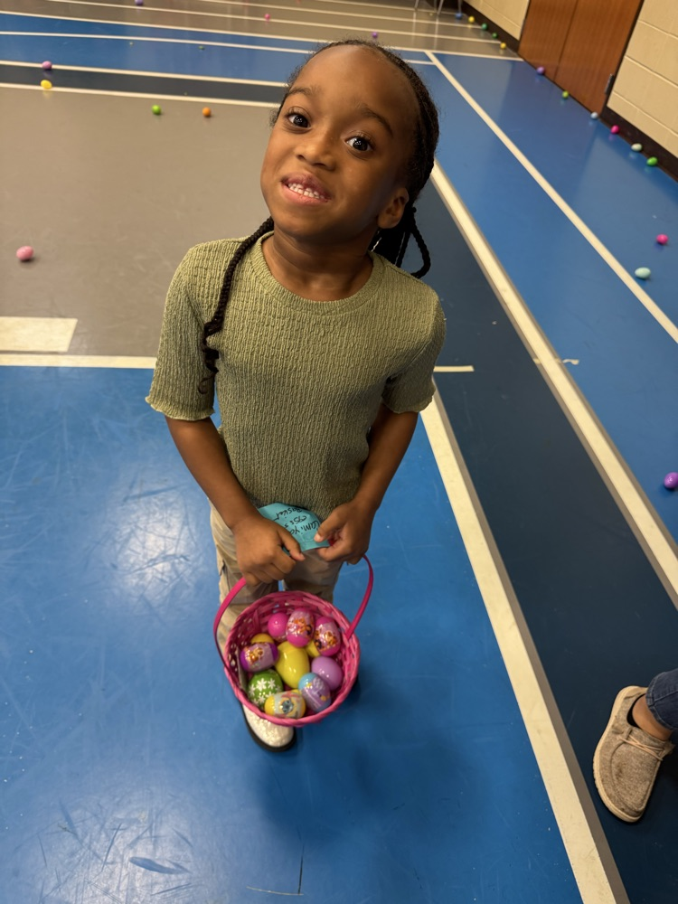 Tiny baskets, big smiles, and lots of egg-citement! 🐣🥚 Our PreK friends had the sweetest time hunting for eggs and making spring memories together. 💛🌷 #PreKEggHunt #LittleLearnersBigFun