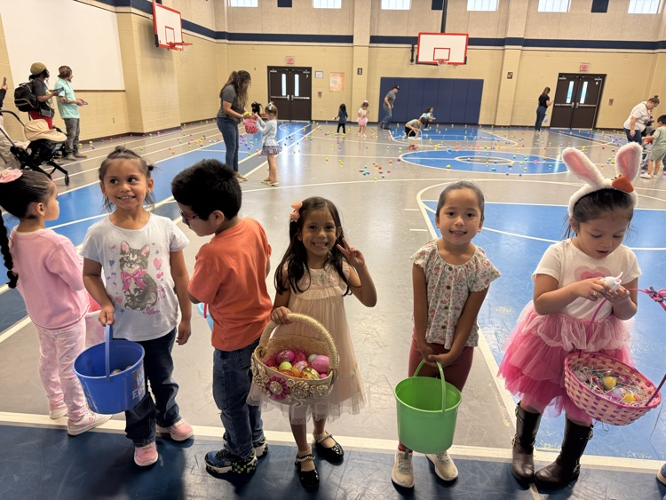 Tiny baskets, big smiles, and lots of egg-citement! 🐣🥚 Our PreK friends had the sweetest time hunting for eggs and making spring memories together. 💛🌷 #PreKEggHunt #LittleLearnersBigFun