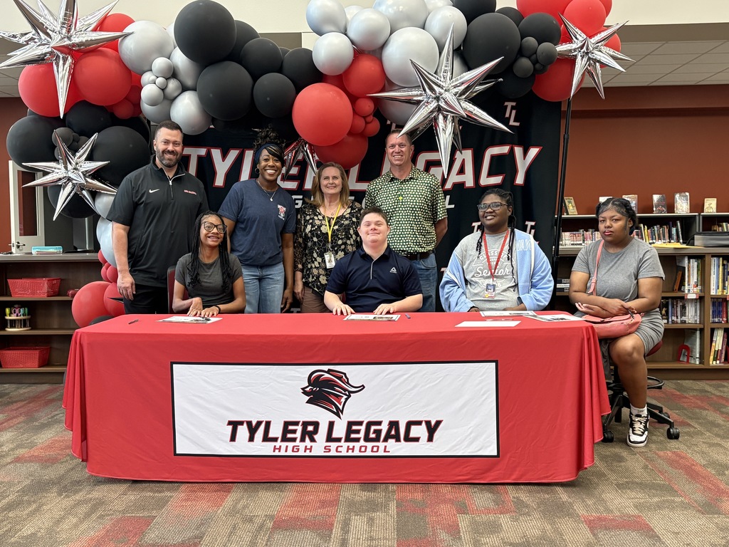 Tyler Legacy student at their 18+ signing