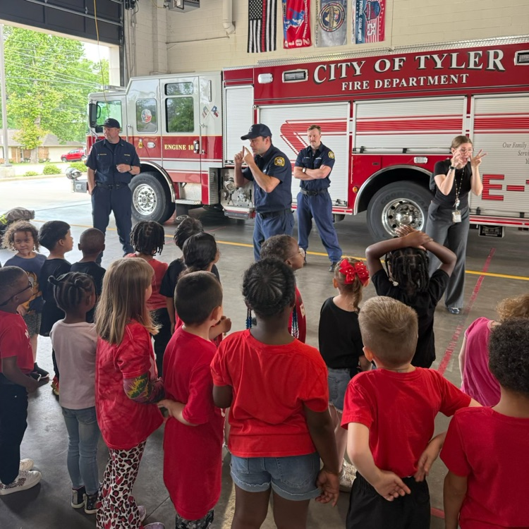 pre k students at the fire station