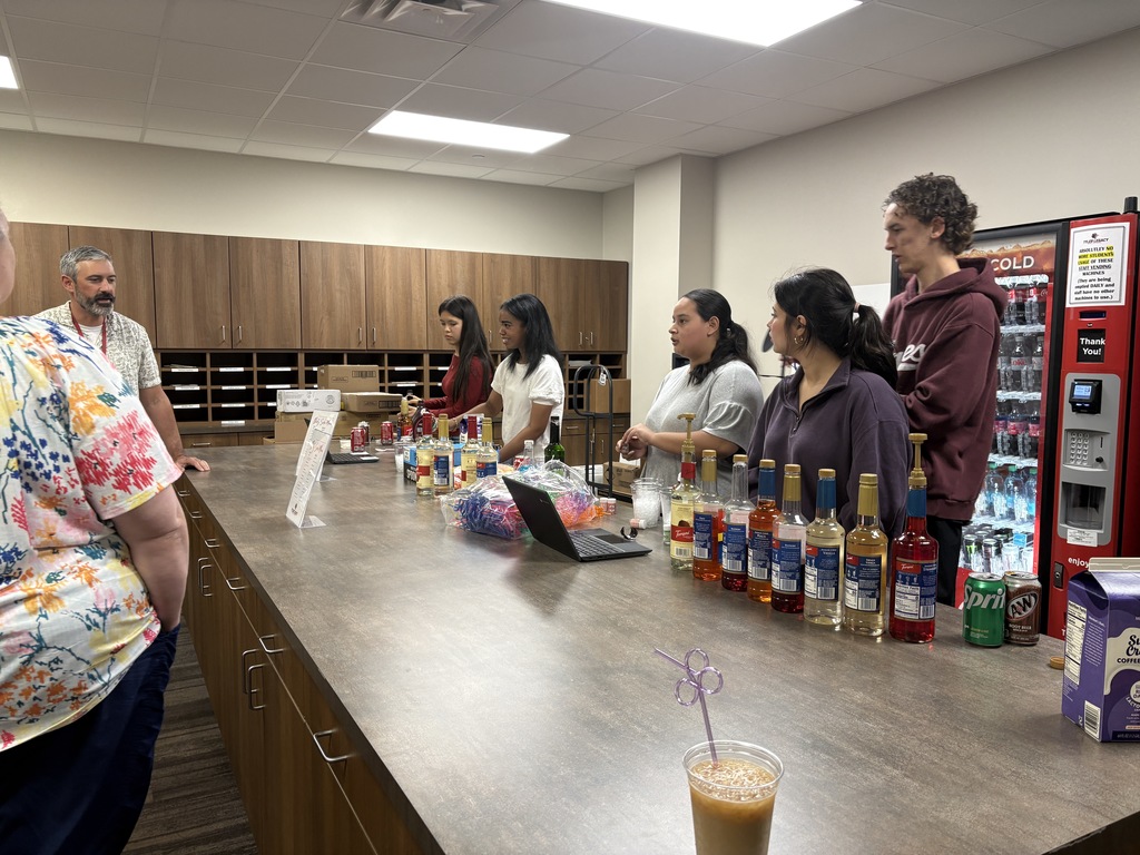 Tyler Legacy 10th grade student council with their mixology drink bar