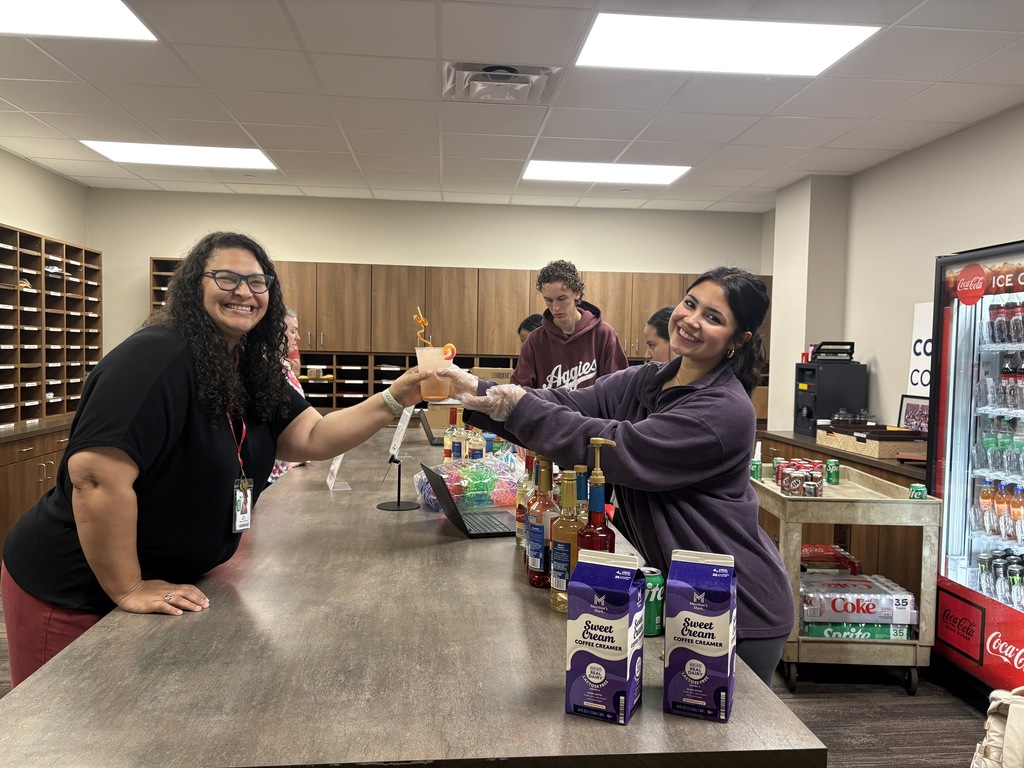 Tyler Legacy 10th grade student council with their mixology drink bar