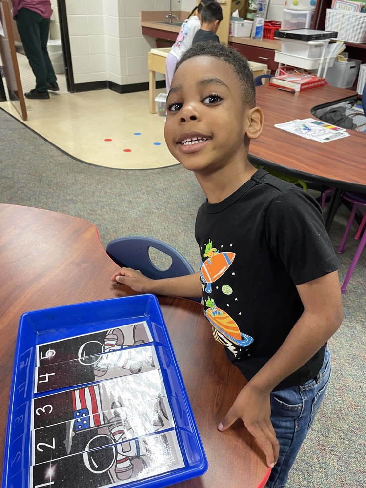 kids doing space activities