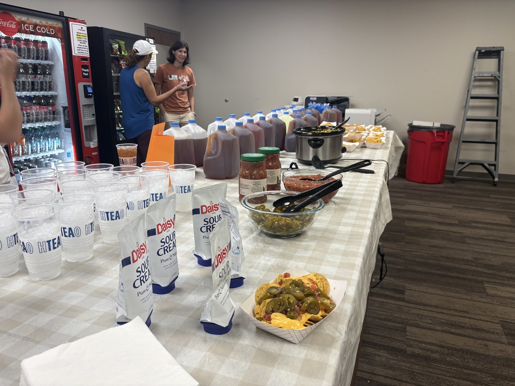 Tyler Legacy staff getting nachos from PTA