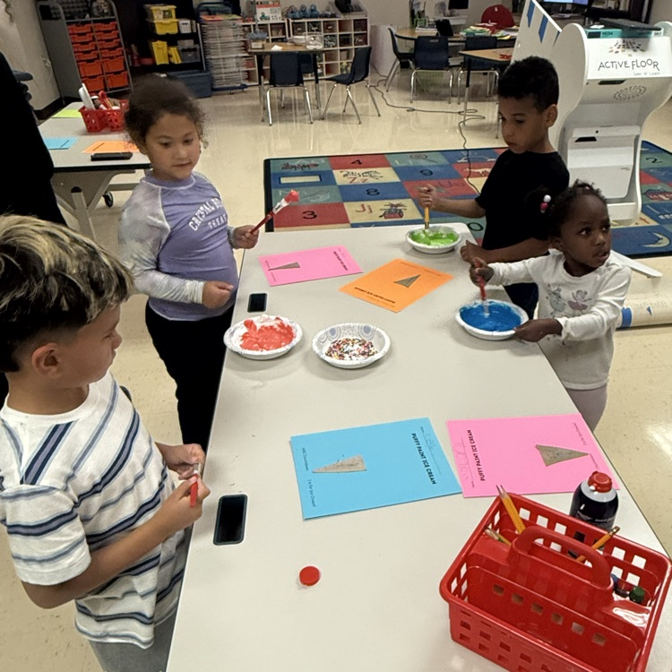 students doing a puffy paint ice cream craft