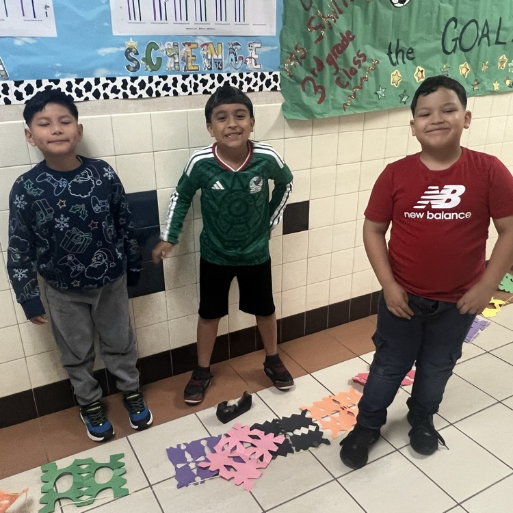 Learning about Mexican culture today. We’ve learned about cinco de mayo, sombreros, maracas and papel picado. They’ve made each. We’re preparing our background knowledge for the Mexico 2000 performance.