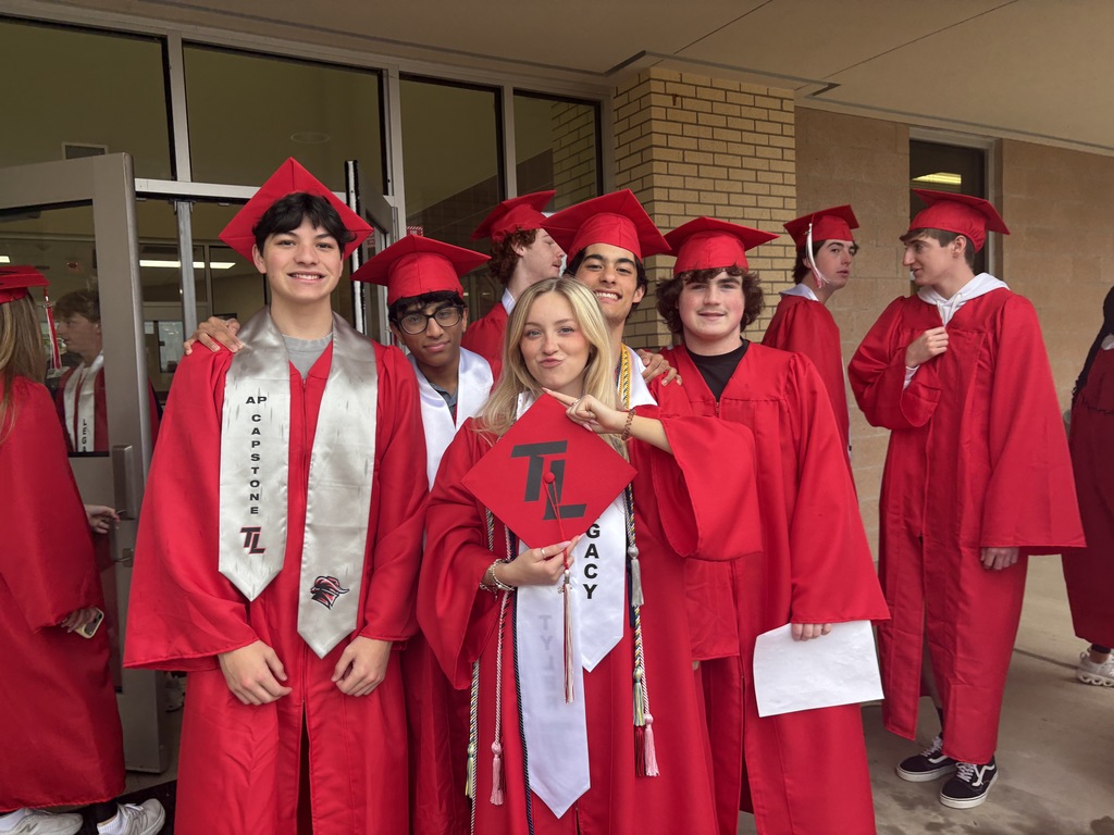Tyler Legacy seniors at Rice ES for grad walks