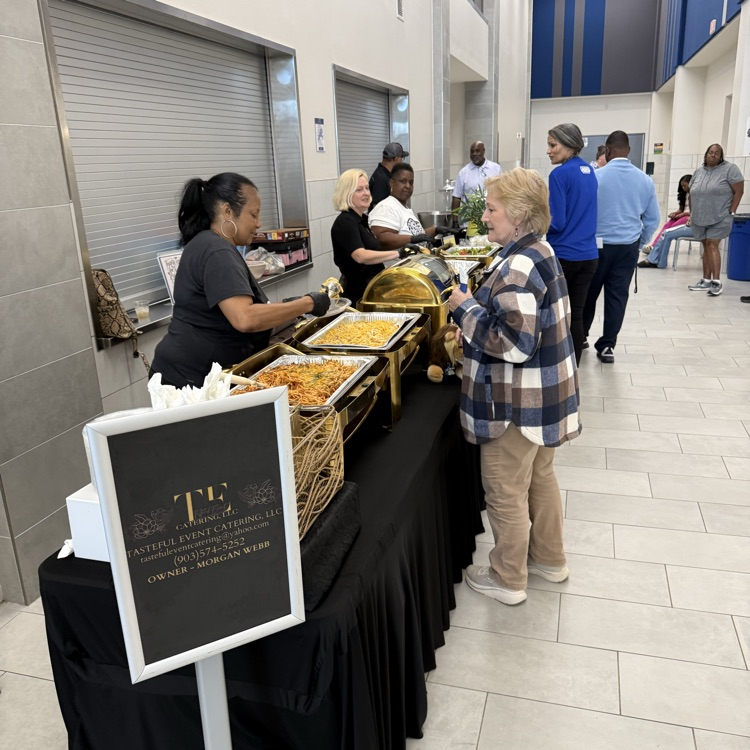 people in line for food