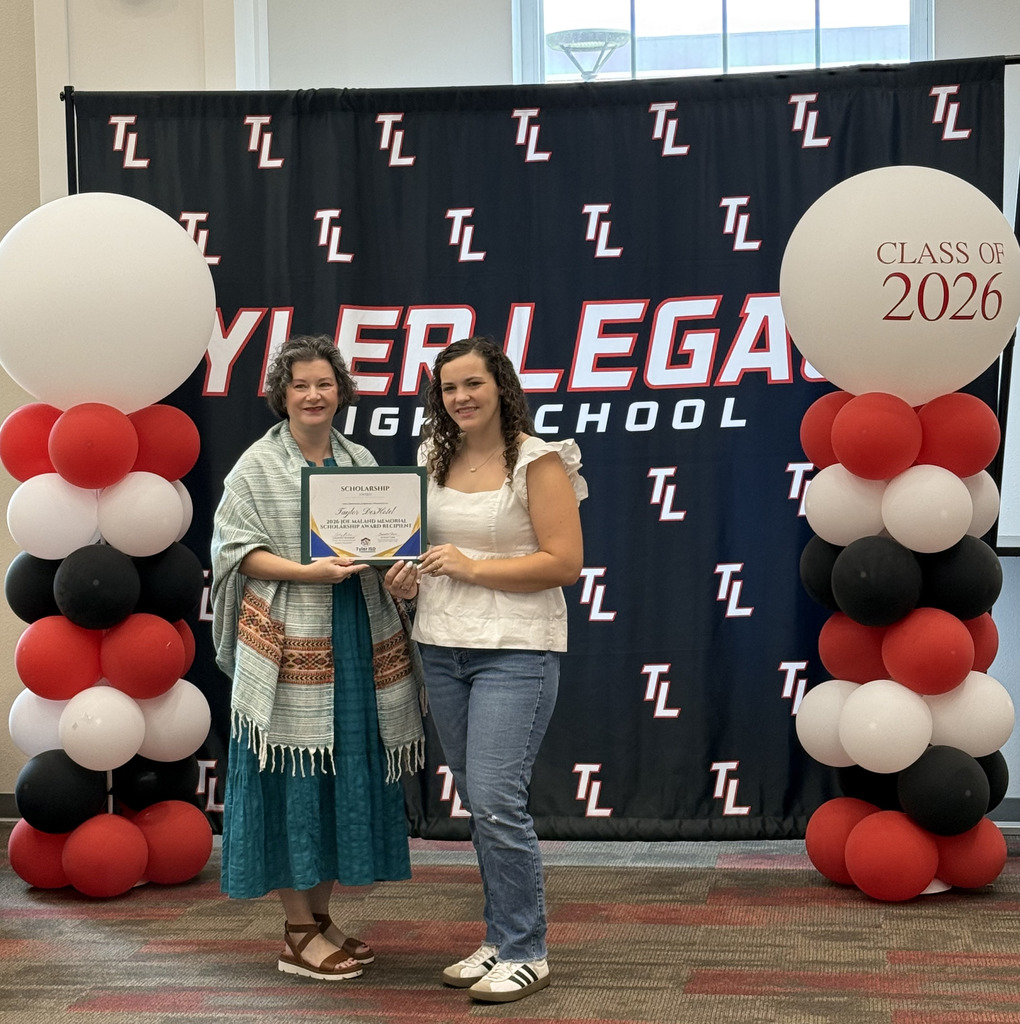 Tyler ISD seniors with their scholarship awards from TISD Foundation