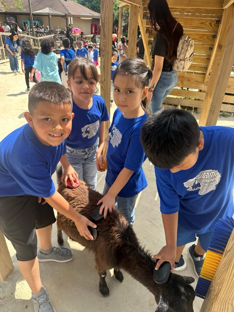 Caldwell Zoo Trip
