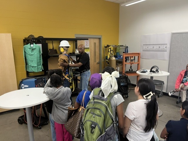 Griffin Elementary students visiting the Career & Technology Center