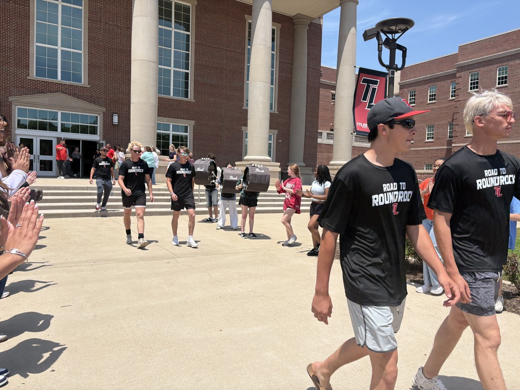 Tyler Legacy baseball heading to Regional semifinals