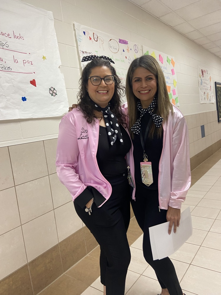 50βs dress up