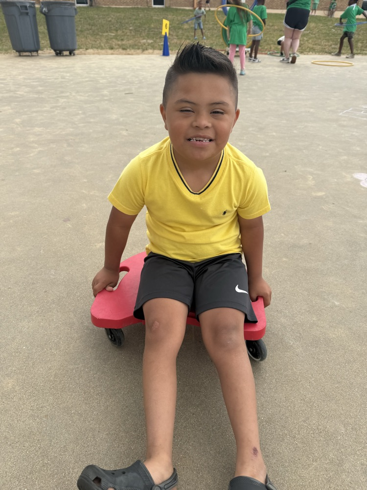students at field day