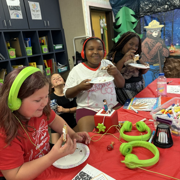 students eating s’mores