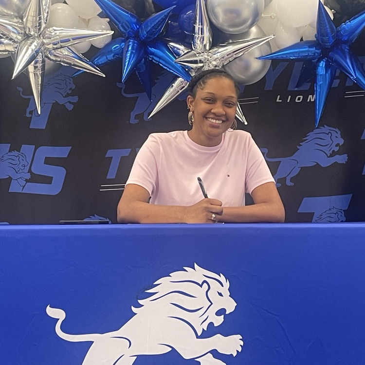 teacher signing
