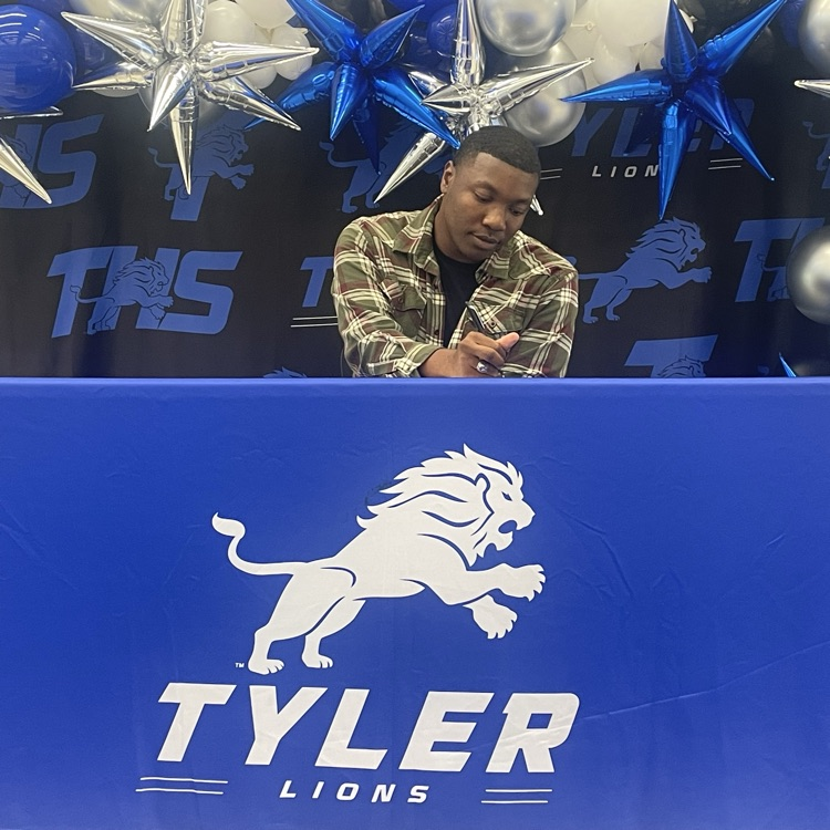 teacher signing