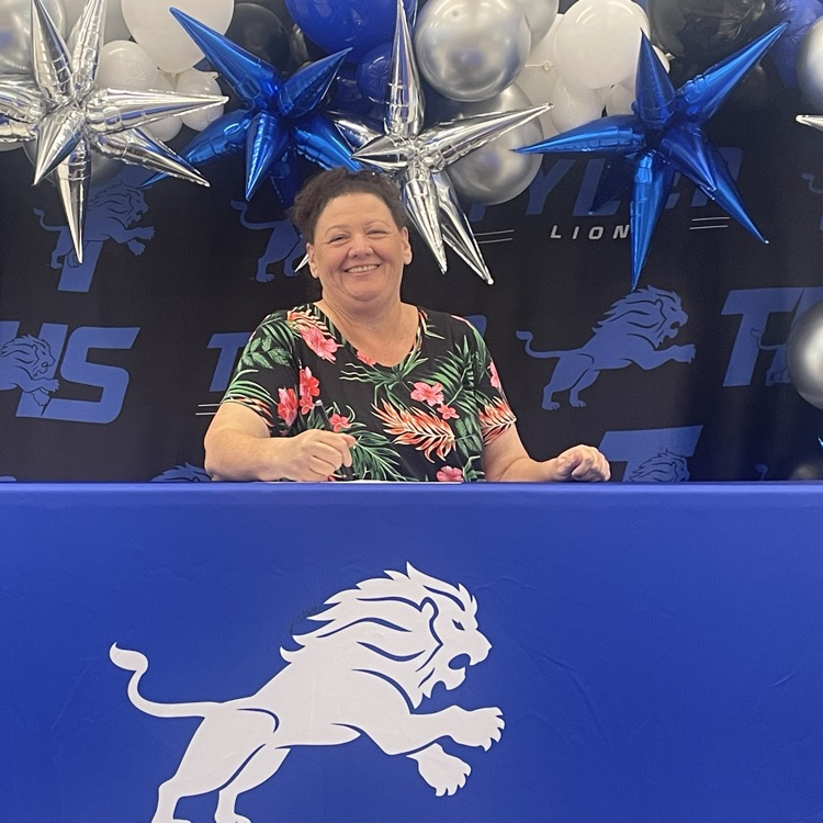 teacher signing