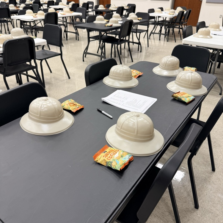 hats on table