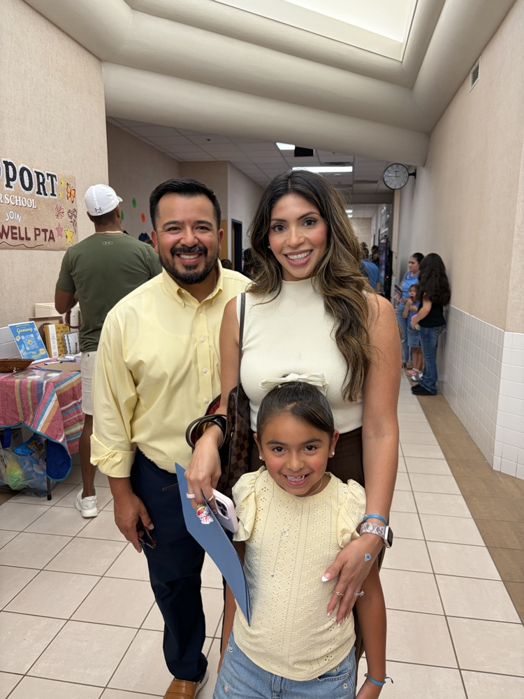 family at Meet the Teacher