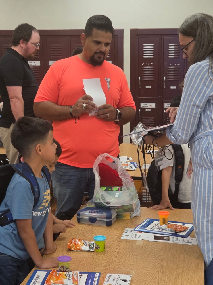 family at Meet the Teacher