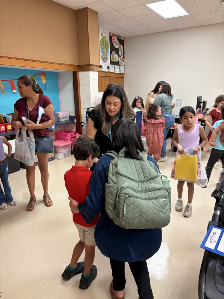 kids at Meet the Teacher