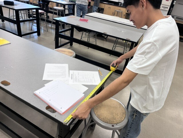 students measuring