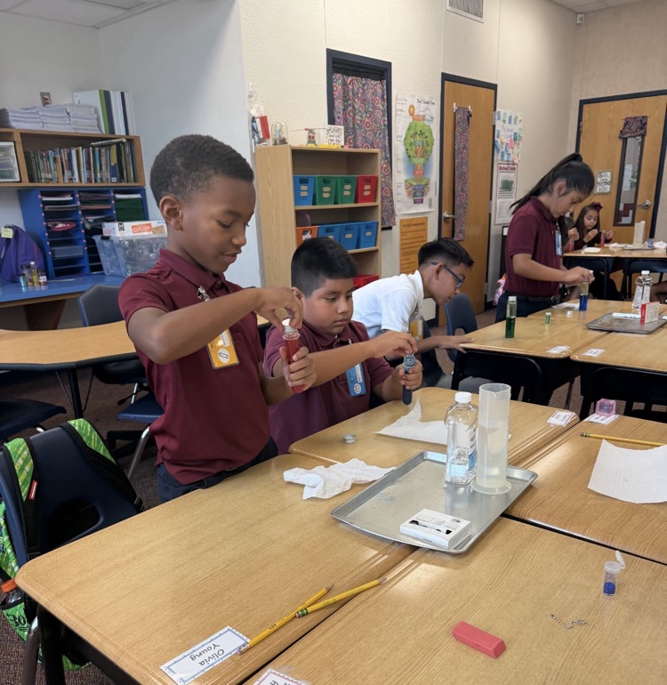 kids doing a science experiment