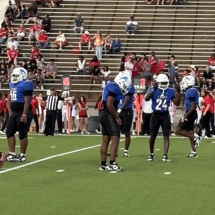 football players on the field