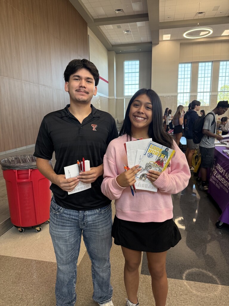 College fair at legacy for graduating seniors