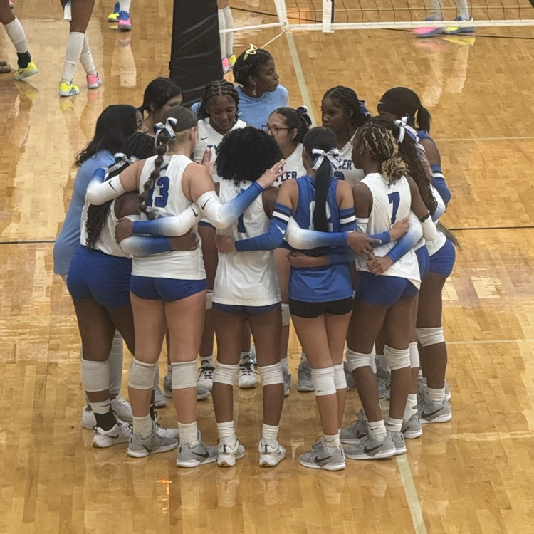 volleyball girls in circle