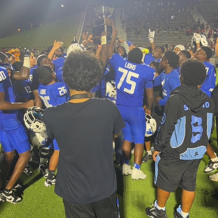 football players celebrating