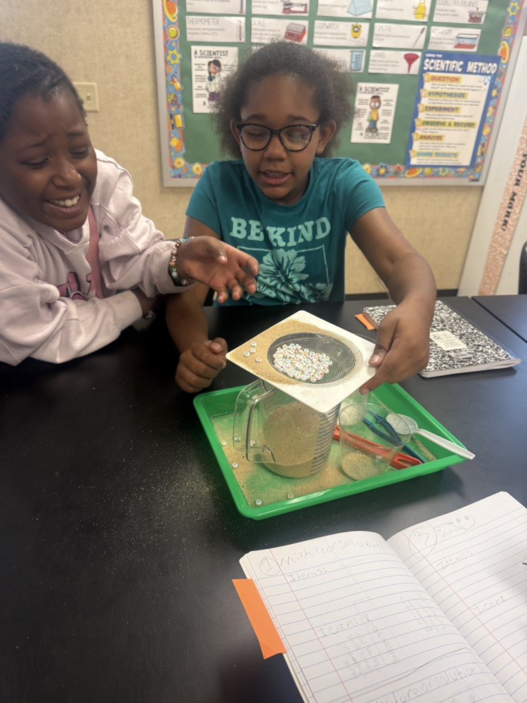 students working in the science lab