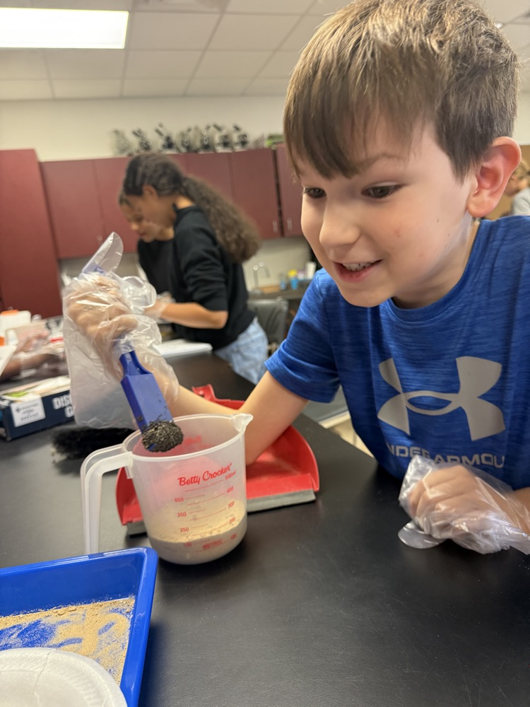 students working in the science lab