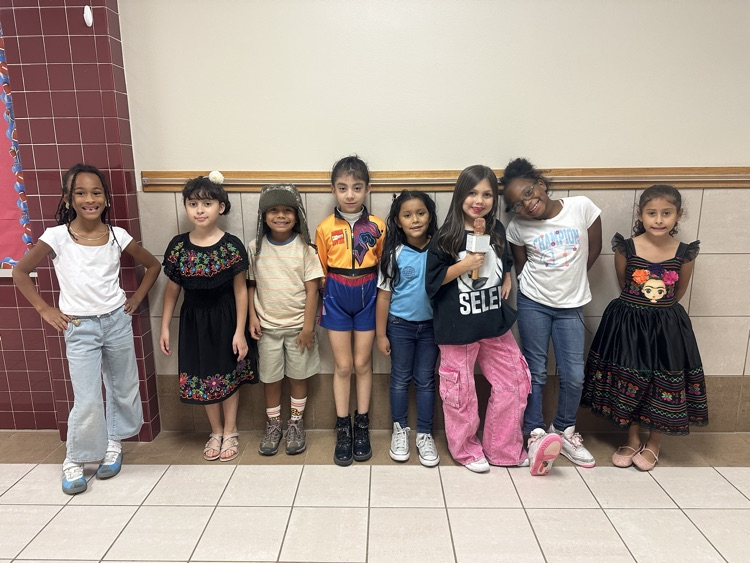 students dressed up as fave artist