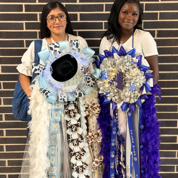 students with mums