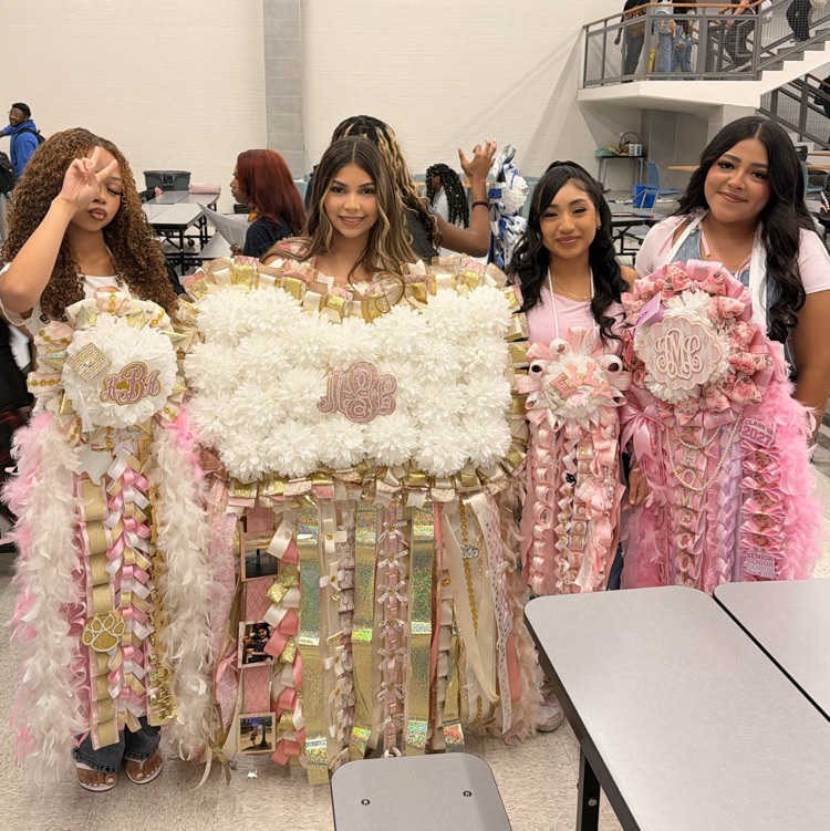 students with mums