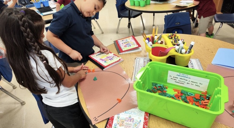 students doing lit centers