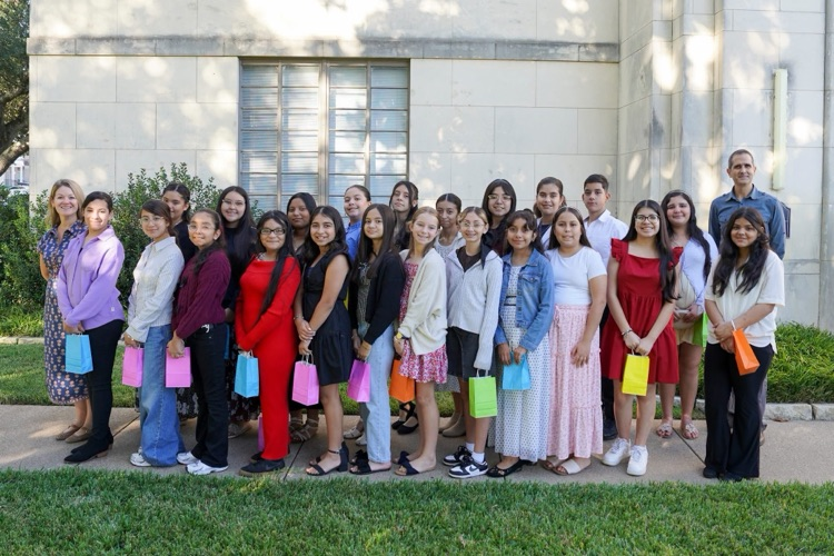group photo on lawn