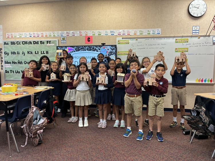 Group picture of fourth graders
