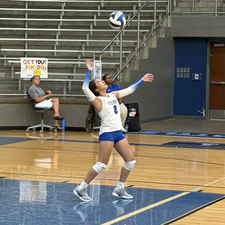 player serving the ball
