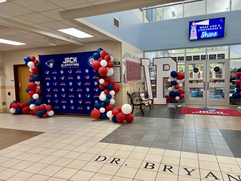 foyer set up for meet the teacher