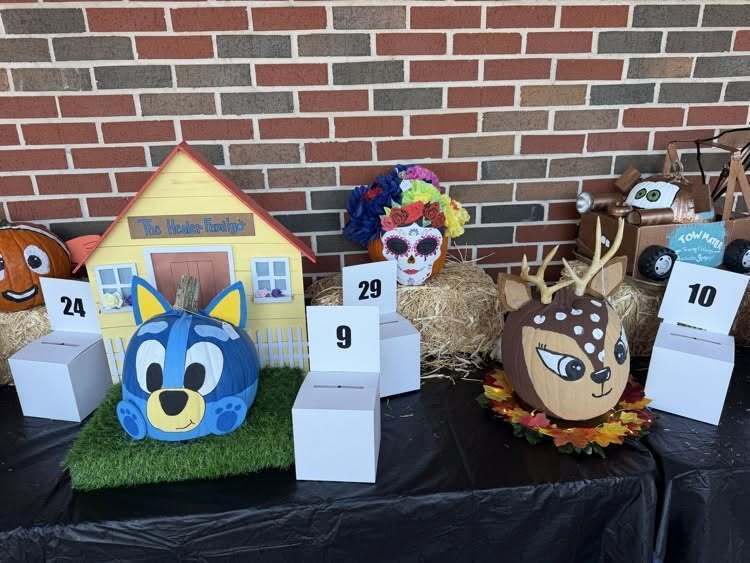 pumpkin decorating contest
