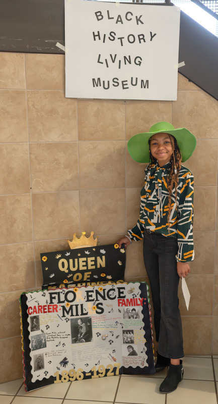 girl dressed like Florence Mills